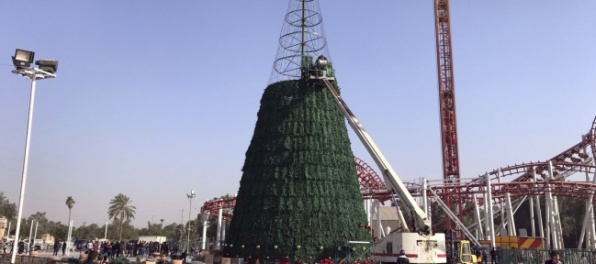 V Bagdade pre kresťanov postavili vianočný stromček