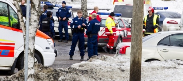 Do ľudí v Helsinkách vrazilo auto, traja bojujú o život