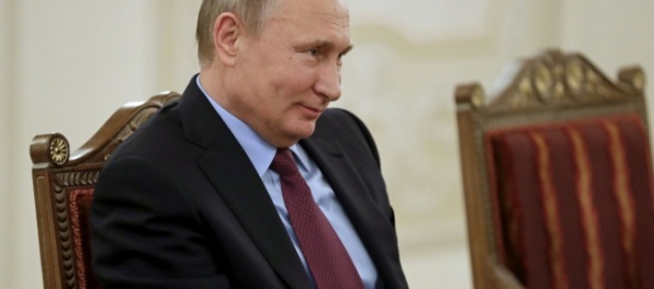 Tajné služby USA sú si isté, Putin zasahoval do volieb