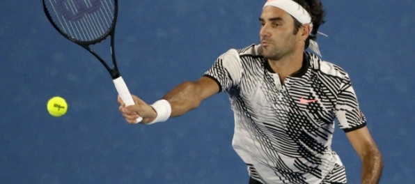 Video: Nišikori, Murray aj Federer v Melbourne postúpili