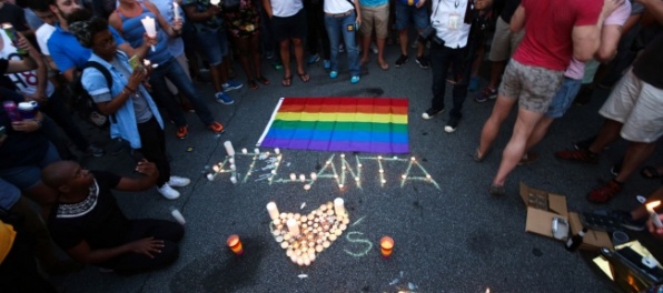 Vdovu po strelcovi z gay klubu v Orlande vzali do väzby