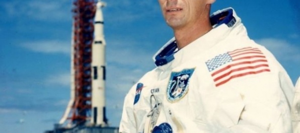 Zomrel Eugene Cernan, ako posledný kráčal po povrchu Mesiaca