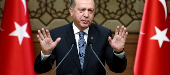 Turecko schválilo zmeny ústavy, posilnia moc Erdogana