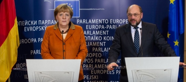 Merkelovej vyzývateľ Schulz žiada predvolebný pakt férovosti