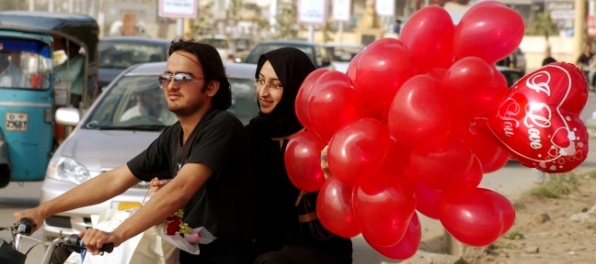 V Pakistane Valentína sláviť nebudú, súd sviatok zakázal 