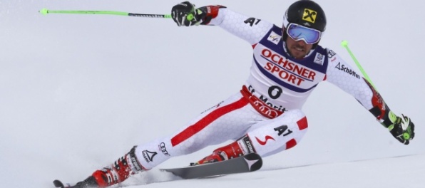 Video: Hirscher je majstrom sveta, lietadlo zrútilo kameru