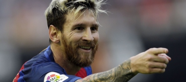 Video: Barcelonu zachránil Messi, v závere premenil penaltu