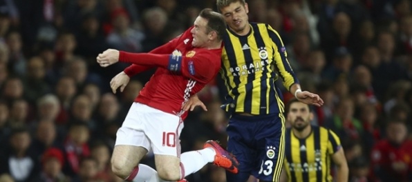 Video: Fener so Škrtelom v Európe dohral, ManUnited postúpil