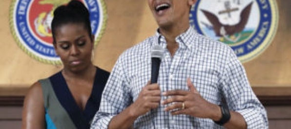 Barack a Michelle Obamovci vydajú knihy