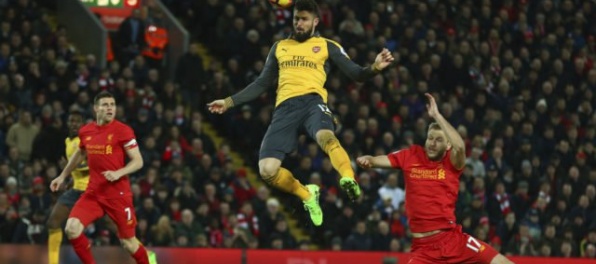 Video: Liverpool porazil Arsenal, Leicester opäť uspel