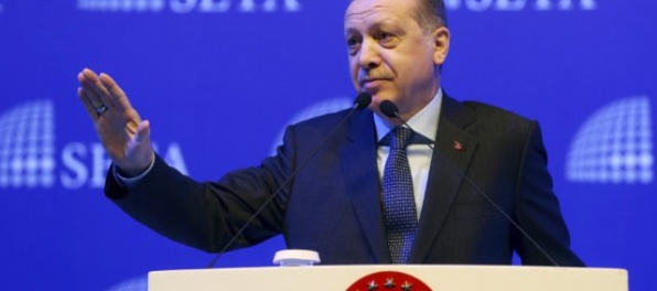 Turecký prezident obvinil Nemecko z “nacistických praktík”
