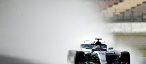 Rýchle autá menia jazdcov F1 na gladiátorov