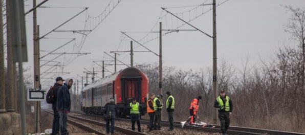 Vlaky medzi Veľkými Levármi a Sekulami po tragickej zrážke už jazdia