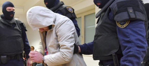 Rakúska polícia zadržala dvoch Slovákov, údajnými krádežami narobili škody