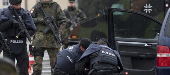Európu trápi 5000 známych organizovaných zločineckých skupín, ich počet narástol