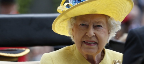 Britská kráľovná Alžbeta II. schválila zákon o brexite
