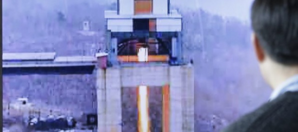Severná Kórea otestovala nový typ raketového motora, podľa Kima vstúpi do dejín
