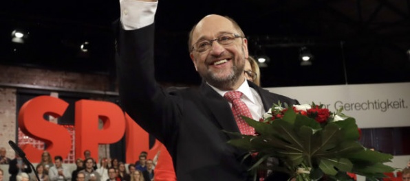 Novým predsedom nemeckej SPD sa stal Martin Schulz, dostal sto percent hasov
