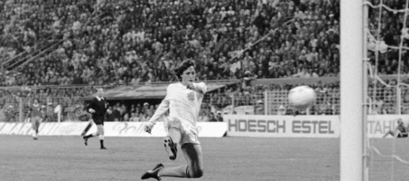 Barcelona si uctí slávneho Cruyffa, pomenuje po ňom tréningový štadión