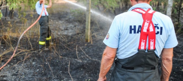 Prichádza obdobie zvýšeného počtu požiarov spôsobených vypaľovaním trávy