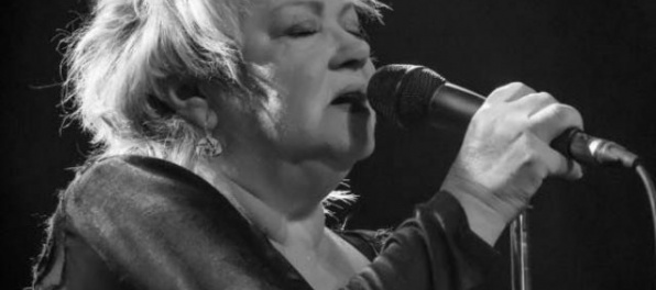 Vo veku 65 rokov zomrela speváčka Věra Špinarová