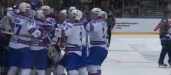 Video: Petrohrad uspel na ľade Jaroslavľu, bez zaváhania postúpil do finále KHL