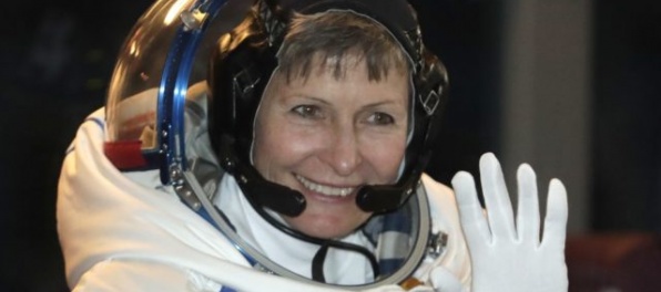 Americká astronautka dosiahla rekord, žiadna žena nestrávila v kozme toľko času ako ona