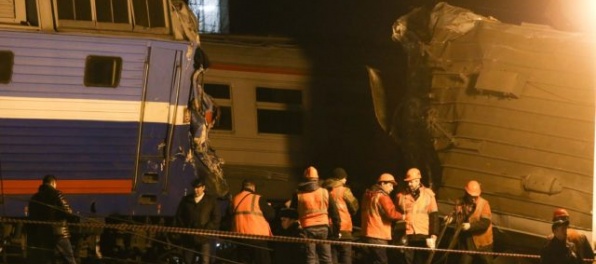 V Moskve sa zrazili dva vlaky, šesť ľudí je vo vážnom stave