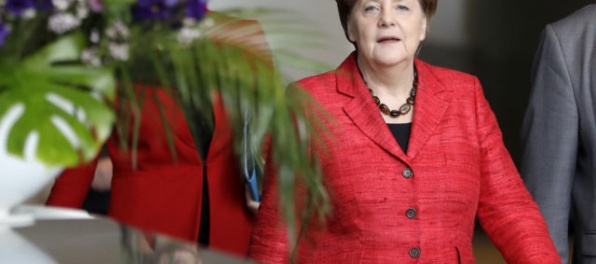 Merkelová a Mayová podporili Trumpov postup v Sýrii