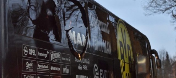 Aktualizované: Útok na autobus Borussie vyšetrujú ako terorizmus, zadržali podozrivého islamistu z Iraku