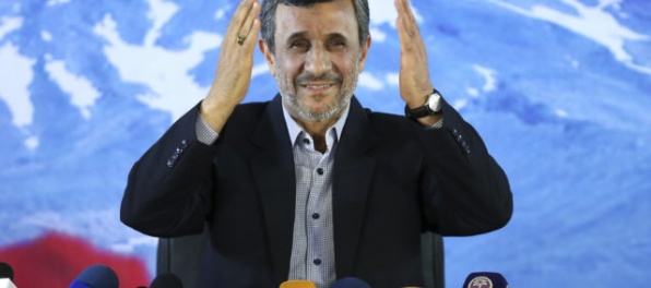 Karty v Iráne môže zamiešať nekompromisný Ahmadínežád, bude kandidovať za prezidenta