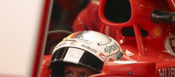 Piatkové tréningy pred VC Bahrajnu ovládol Vettel, Räikkönen mal problémy s motorom