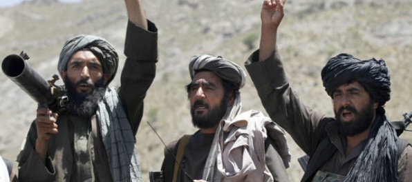 Americký generál sa pustil do Ruska, údajne dodáva zbrane Talibanu