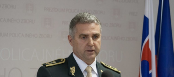 Gašpar z funkcie policajného prezidenta odstúpiť nemieni