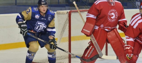 Brankár Peter Hamerlík zostáva v českom extraligovom Třinci