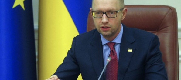Rusko požiadalo Interpol, aby zatkol expremiéra Ukrajiny Arsenija Jaceňuka