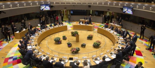 Lídri 27 členských krajín Európskej únie schválili usmernenia pre rokovania o brexite