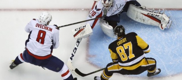 Video: Washington prvýkrát zdolal Pittsburgh, Crosby inkasoval krosček do hlavy a zápas nedohral