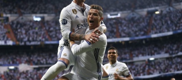 Aktualizované: Ronaldo hetrikom zostrelil Atlético, Real je bližšie k finále Ligy majstrov (video)