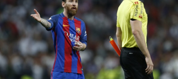 Messi dosiahol zrušenie dištancu za urážku rozhodcu Messi dosiahol zrušenie dištancu za urážku rozhodcu