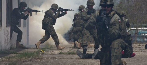 NATO má veľké cvičenie Spring Storm, v Estónsku sú tisíce vojakov
