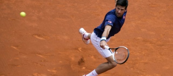 Novak Djokovič zvládol prvý zápas bez Vajdu, na Španiela Almagra potreboval tri sety