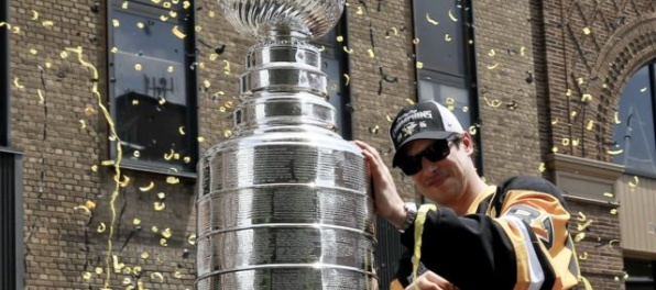 Okruh kandidátov na Stanley Cup sa zúžil na štyri tímy