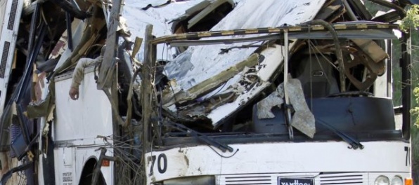 Turistický midibus viezol ženy a deti na akciu ku Dňu matiek, po havárii hlásia 23 obetí