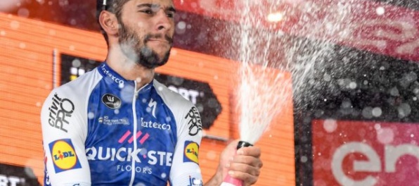 Video: Gaviria ovládol aj 13. etapu Gira d’Italia, lídrom ostáva Dumoulin