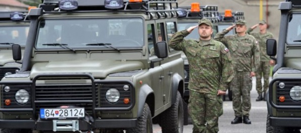Ministerstvo obrany ide nakupovať, vojaci dostanú 485 vozidiel za vyše miliardu eur