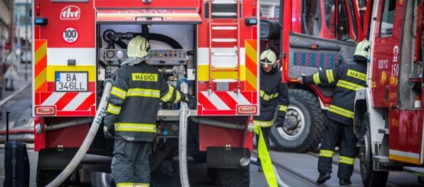 Aktualizované: V Prešove horela bytovka, evakuovali 30 ľudí