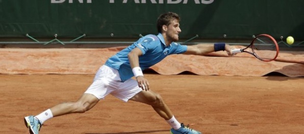 Aktualizované: Martin Kližan dostal “kanára”, ale postúpil do 2. kola Roland Garros