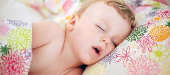 Nočné pocikávanie detí nie je prirodzeným javom, môže mať viacero príčin