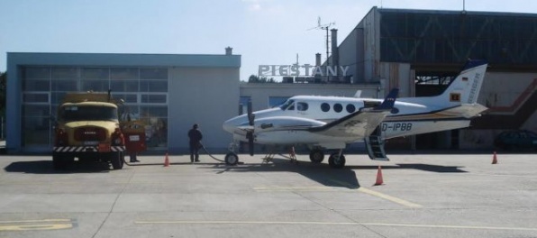 Letisko v Piešťanoch by mohlo zachrániť spojenie s Bratislavou